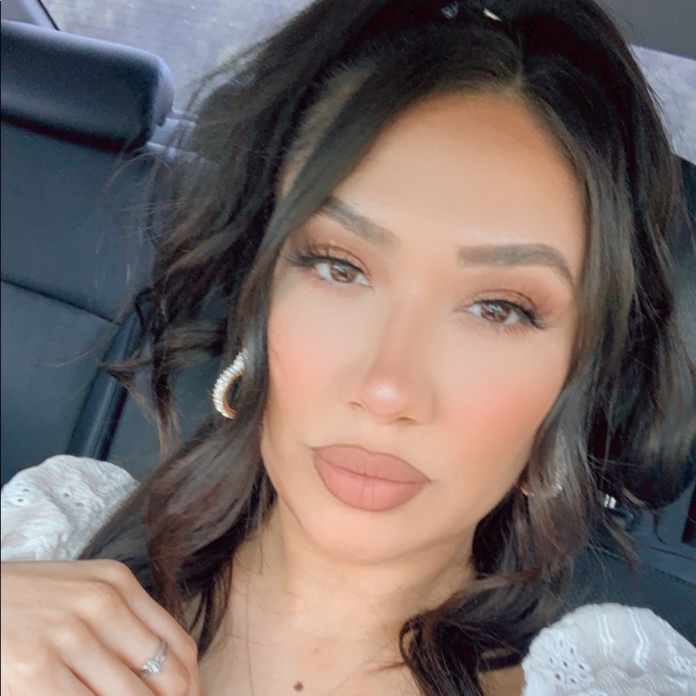 Meet your Posher, Marissa